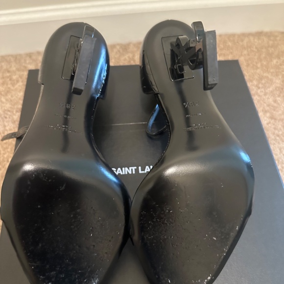 YSL OPYUM SANDALS IN CROCODILE-EMBOSSED LEATHER BLACK - Picture 5 of 10